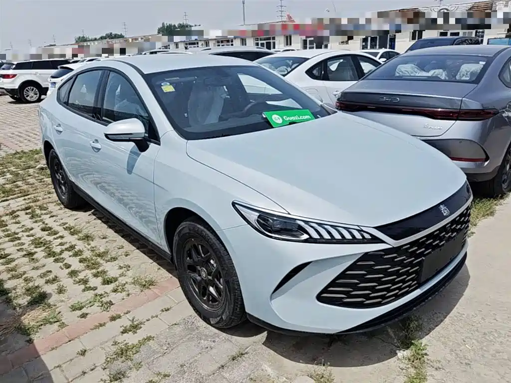 BYD Qin PLUS 2026 DM-i Smart Edition 128KM Progressive фото 4