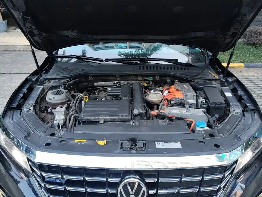 VOLKSWAGEN PASSAT NEW ENERGY
