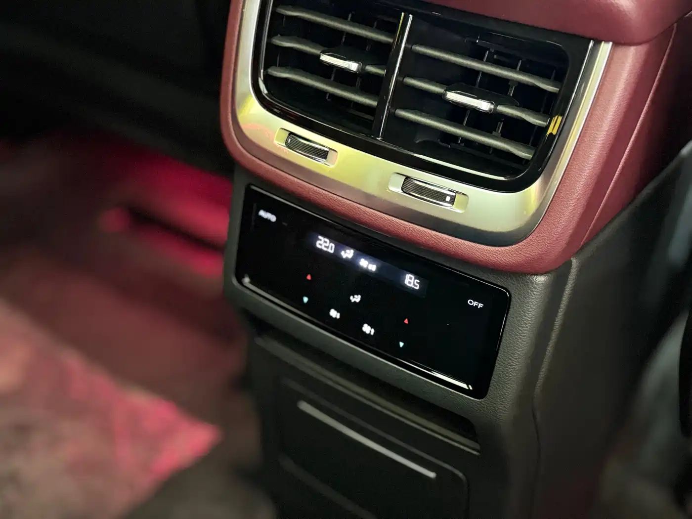 Hongqi E-HS9 2022 690km Qi Xiang Edition (6-seater) фото 17