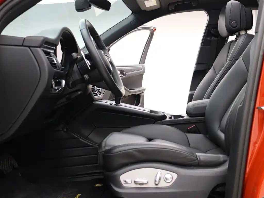 Porsche Macan 2022 Macan 2.0T фото 3