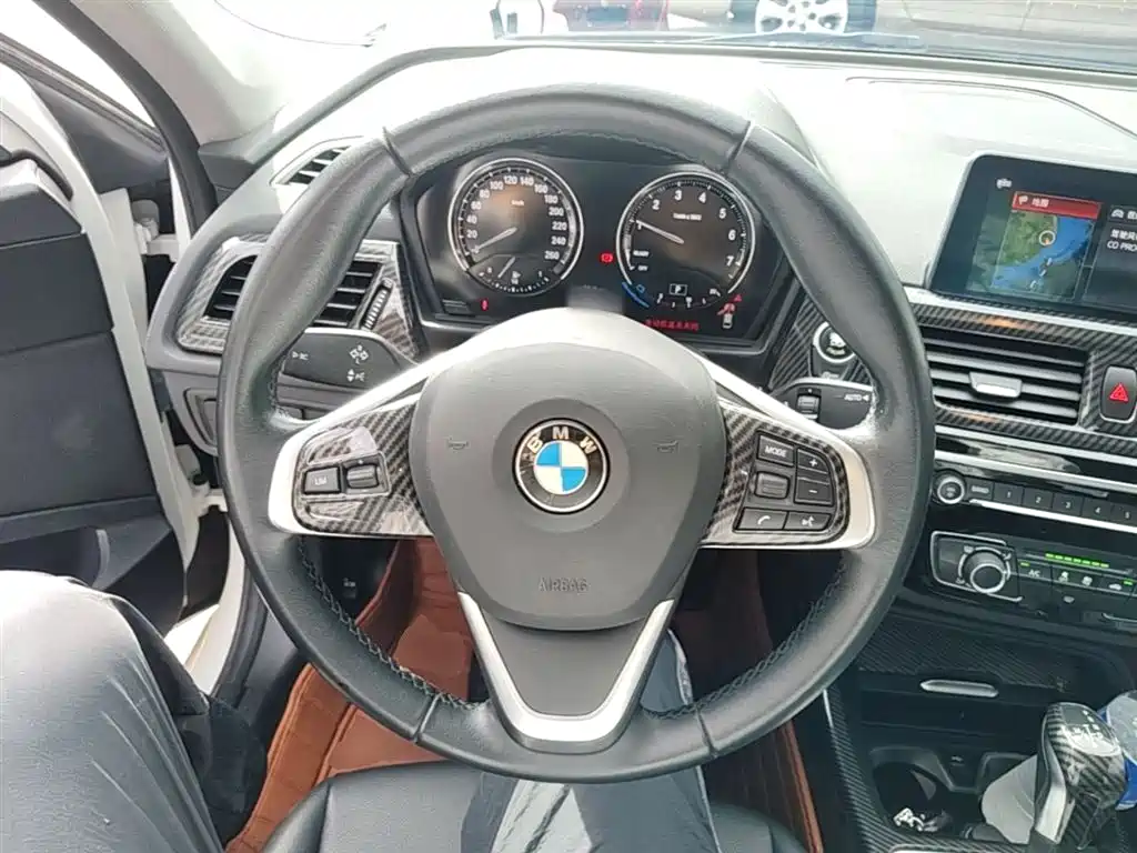 BMW 1 Series 2019 118i Fashion Edition фото 11