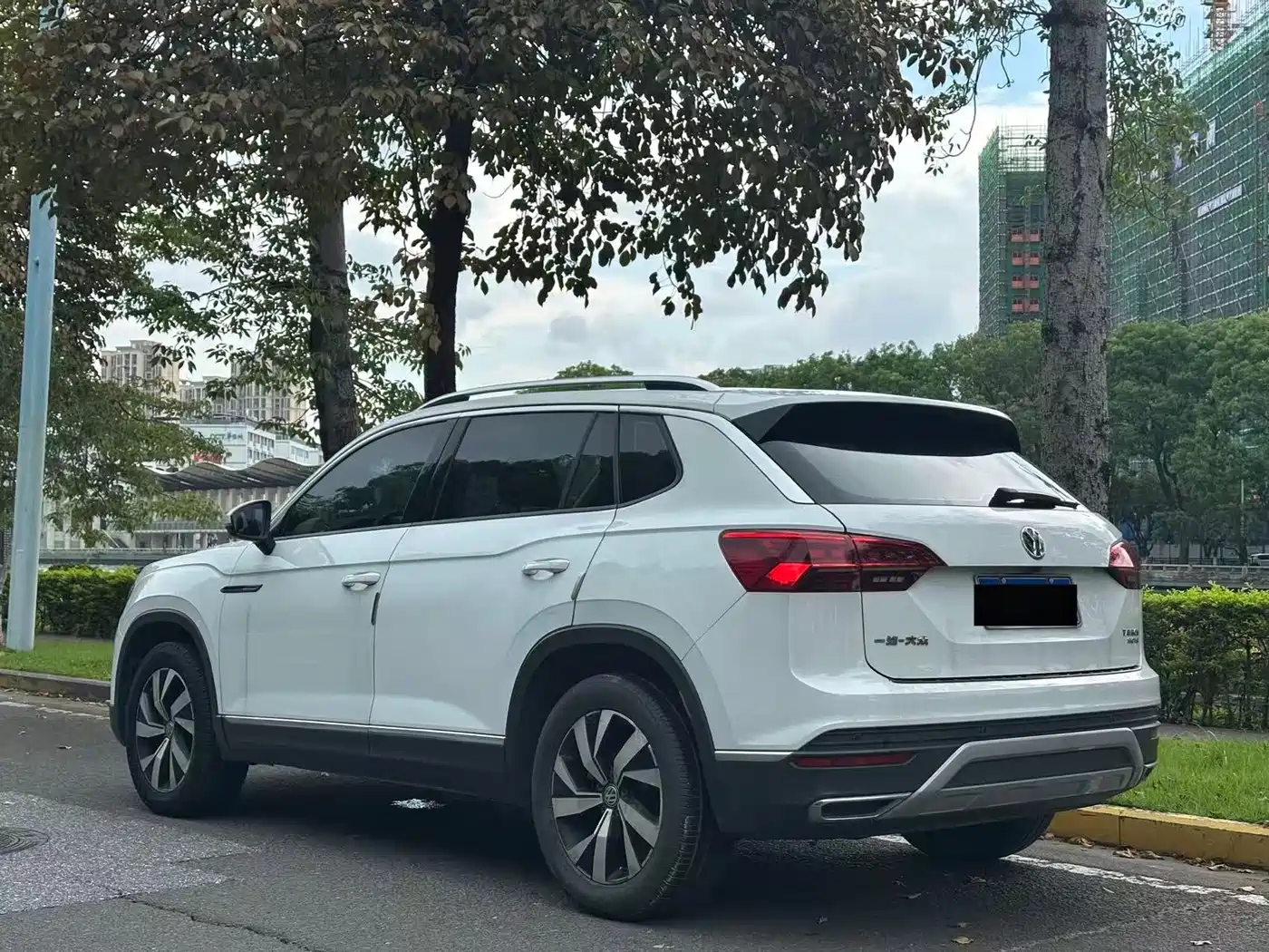 Volkswagen Tayron 2019 330TSI 4WD Luxury China VI фото 3