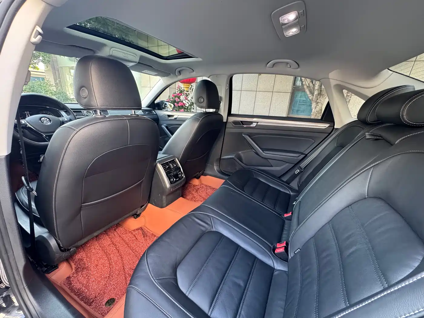Volkswagen Passat 2017 330TSI DSG Prestige фото 19