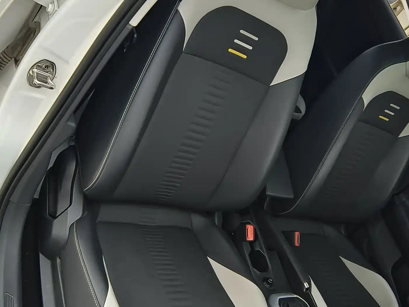 Volkswagen Polo 2019 Plus 1.5L Automatic Colorful Tech Edition фото 19