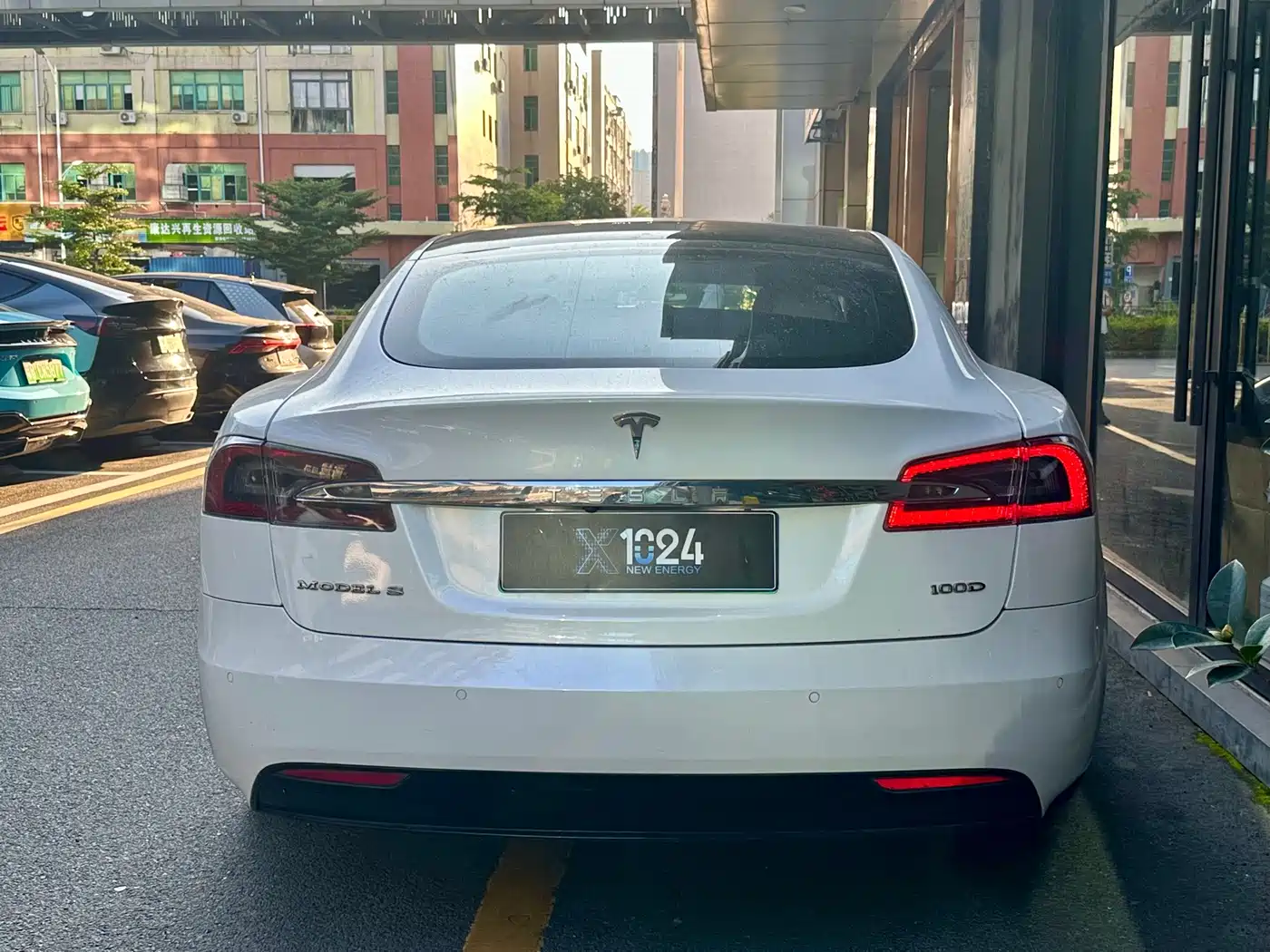 Tesla Model S 2018 2017 Model S 100D Long Range