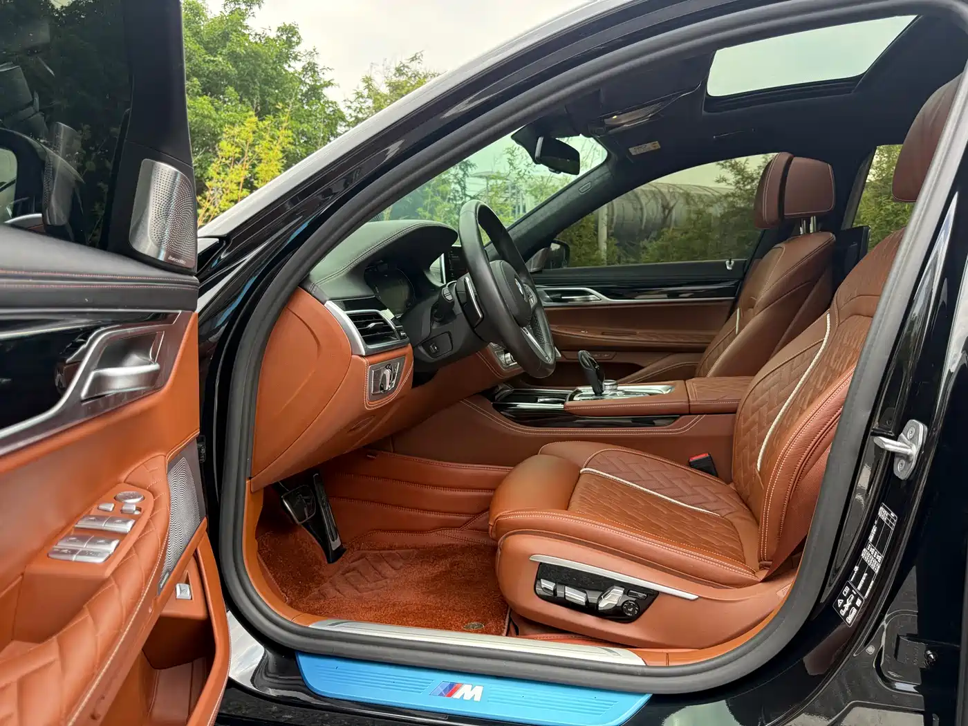 BMW 7 Series 2019 750Li xDrive V8 M Sport Package фото 4