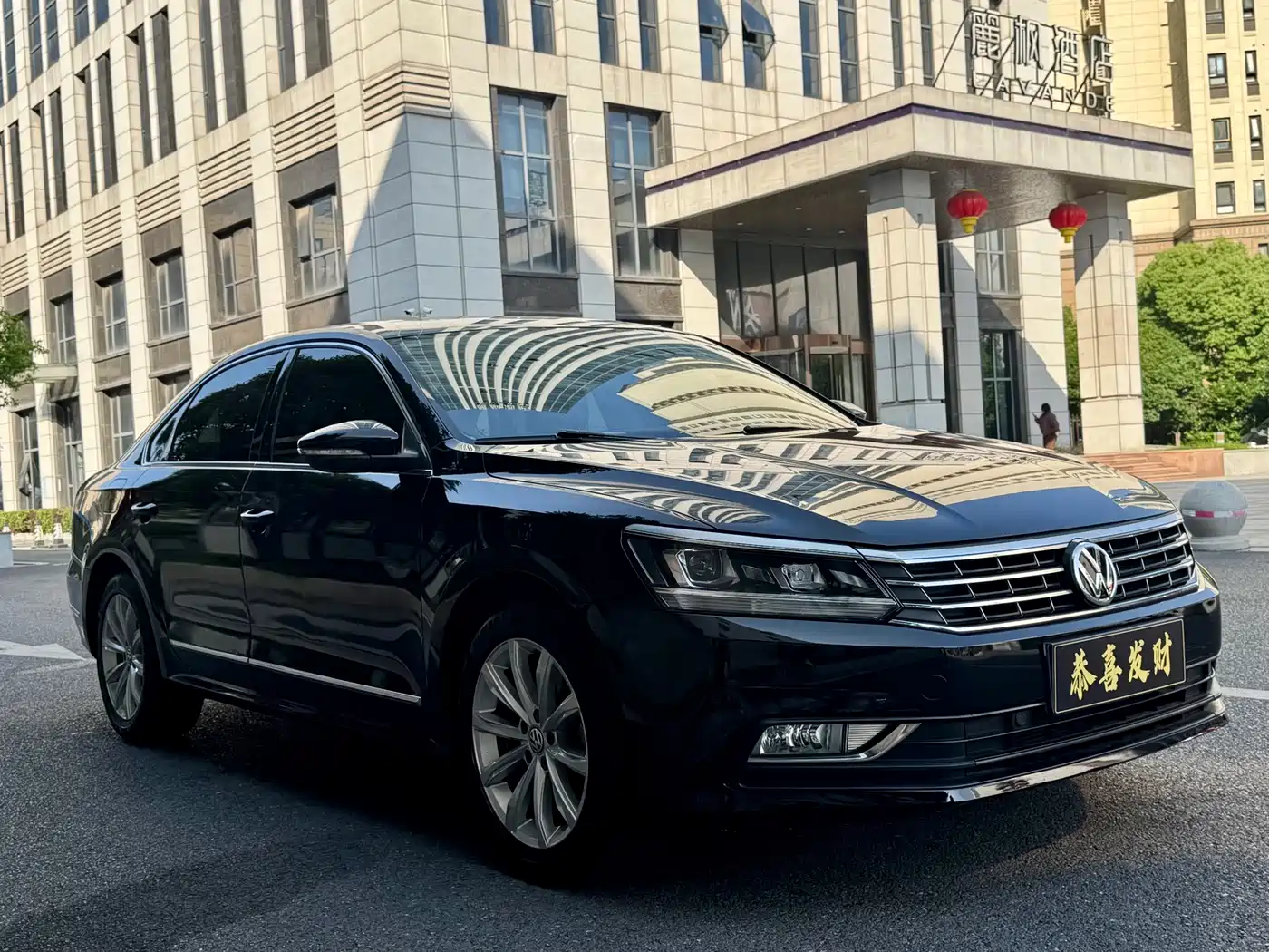 Volkswagen Passat 2017 330TSI DSG Prestige фото 5