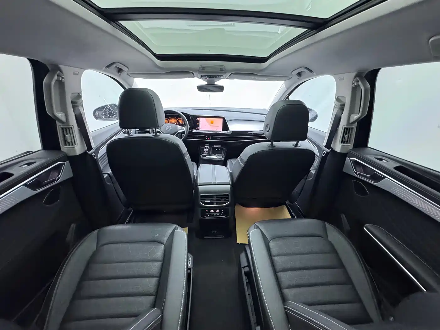 Volkswagen Talagon 2022 380TSI 4WD Luxury Premium Pro Edition 6-seater фото 8