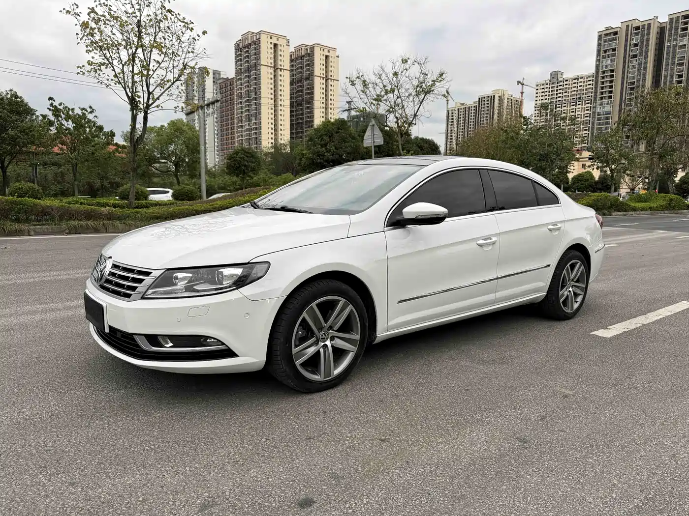 Volkswagen FAW-Volkswagen CC 2013 1.8TSI Luxury