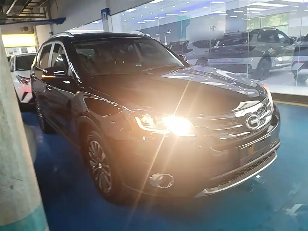 GAC Trumpchi Trumpchi GS5 Super 2015 1.8T Automatic 2WD Luxury Edition фото 4