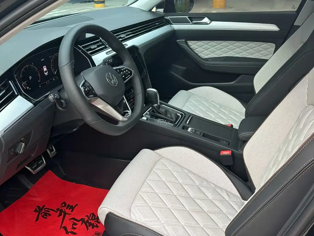 Volkswagen Magotan 2025 Facelift Public Edition 330TSI DSG Luxury фото 4