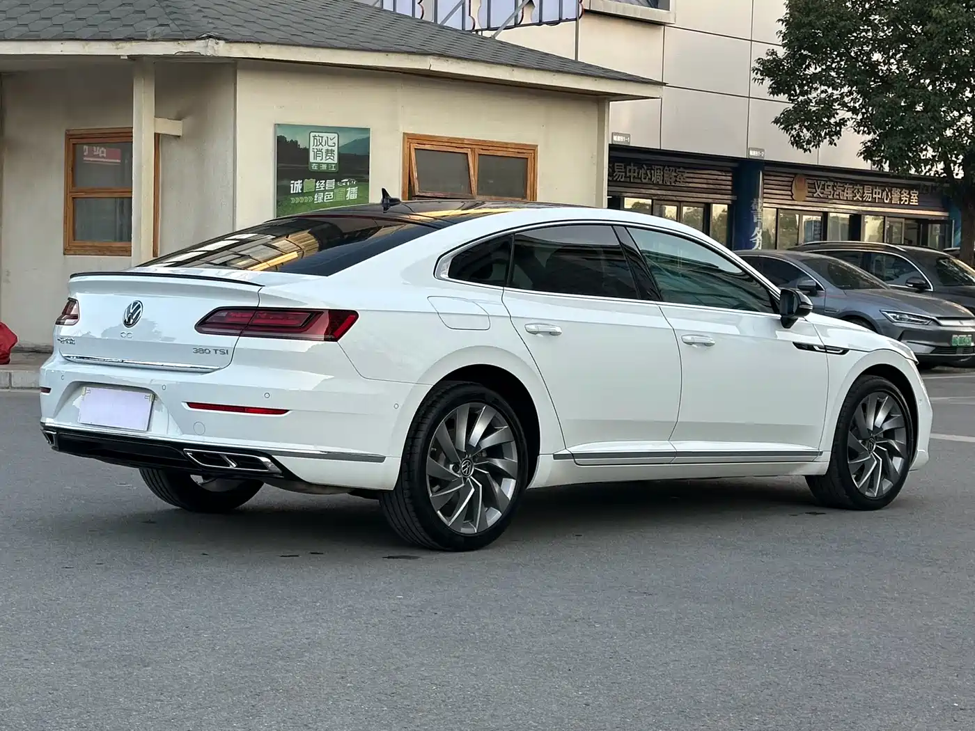 Volkswagen FAW-Volkswagen CC 2023 380TSI Eye-catching Edition фото 9