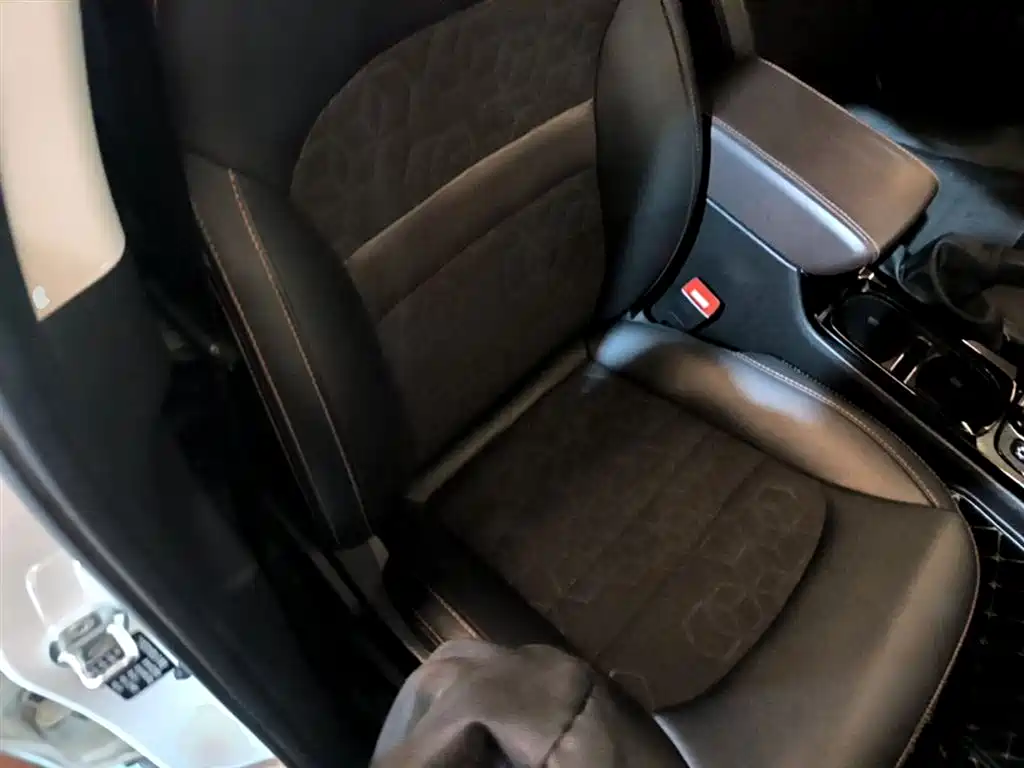 GAC Trumpchi Trumpchi GS3 2019 235T Automatic Elite Edition фото 25