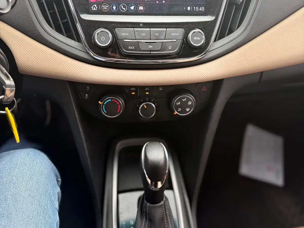 CHEVROLET CRUZE