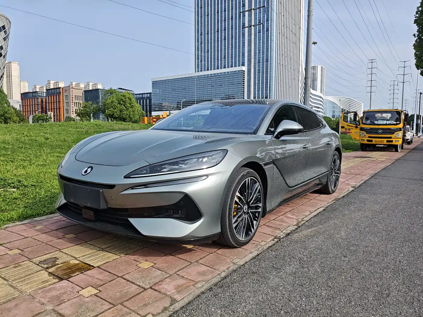 Denza Z9GT 2024 1100 AWD Ultra Edition