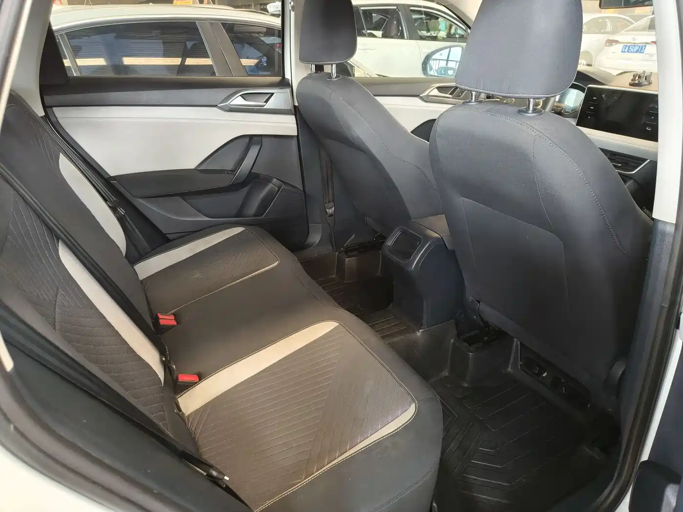 Volkswagen Tharu 2023 300TSI 2WD Full Moon Edition фото 7