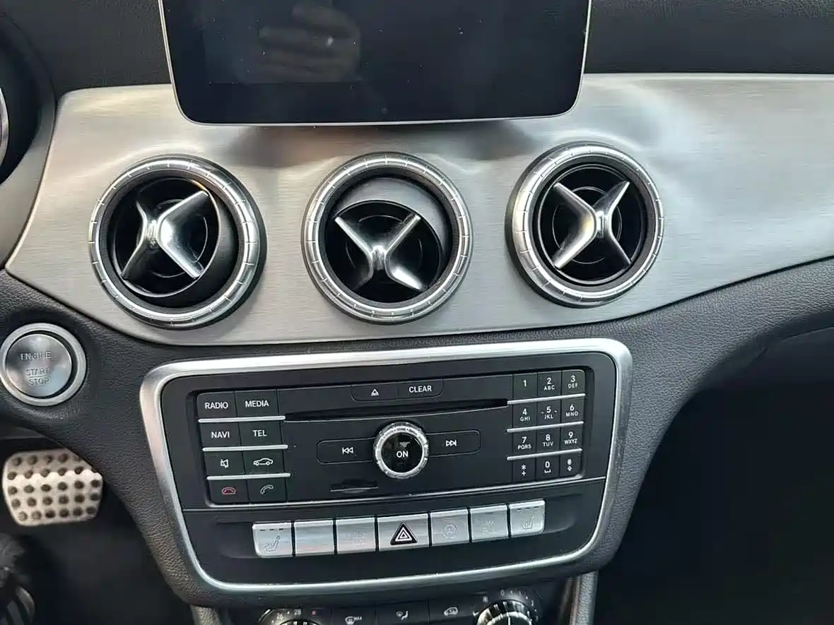 Mercedes-Benz CLA (Import) 2017 CLA 260 4MATIC фото 13