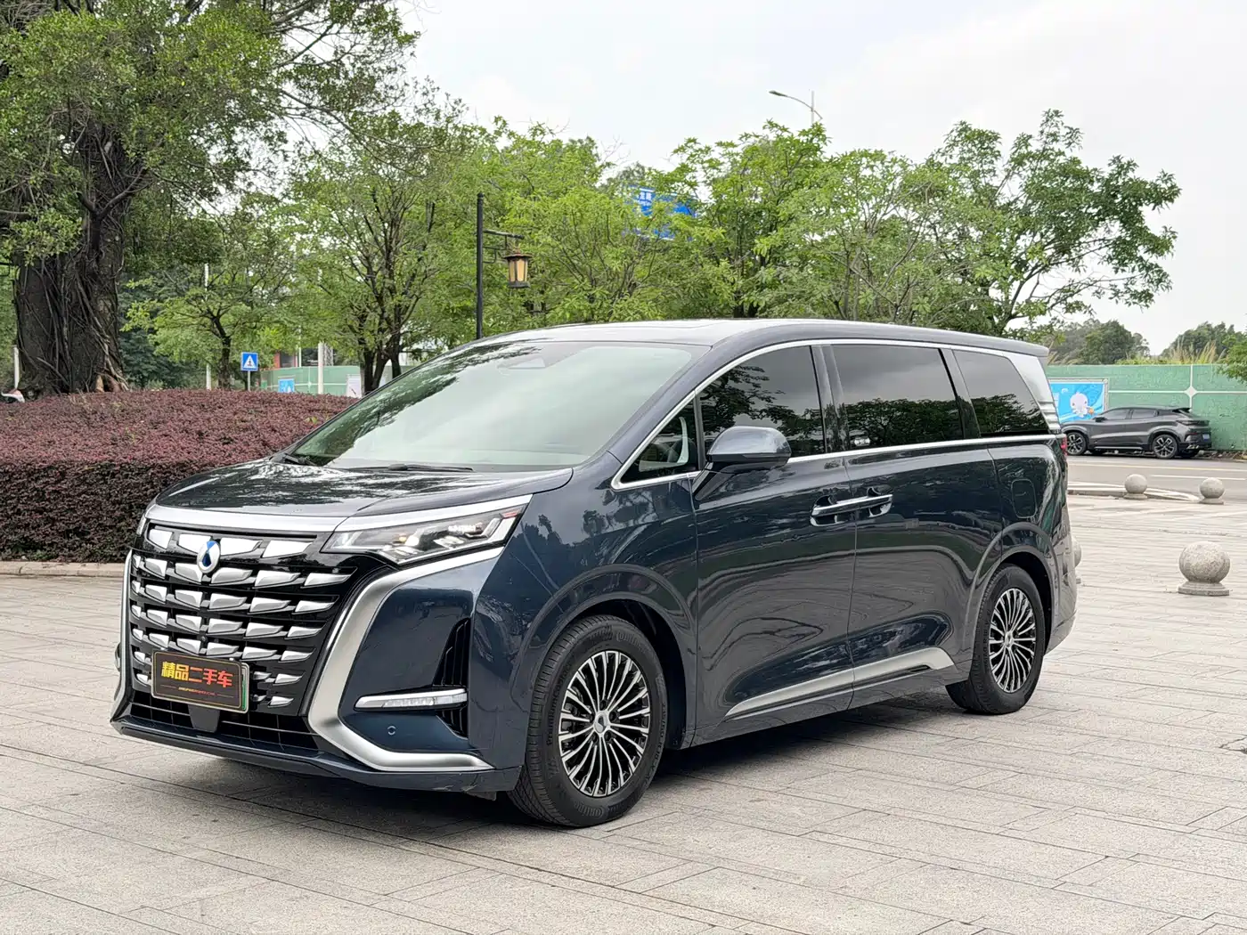 Denza D9 2022 DM-i 970 AWD Flagship