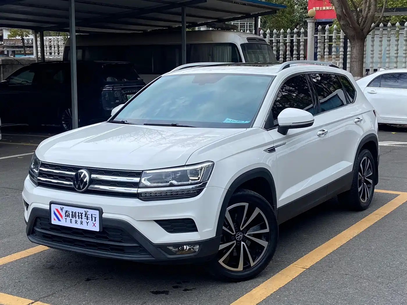 Volkswagen Tharu 2022 280TSI FWD Luxury Edition