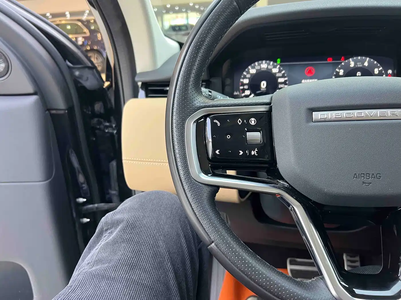 Land Rover Discovery Sport 2025 249PS Exploration Special Edition фото 13