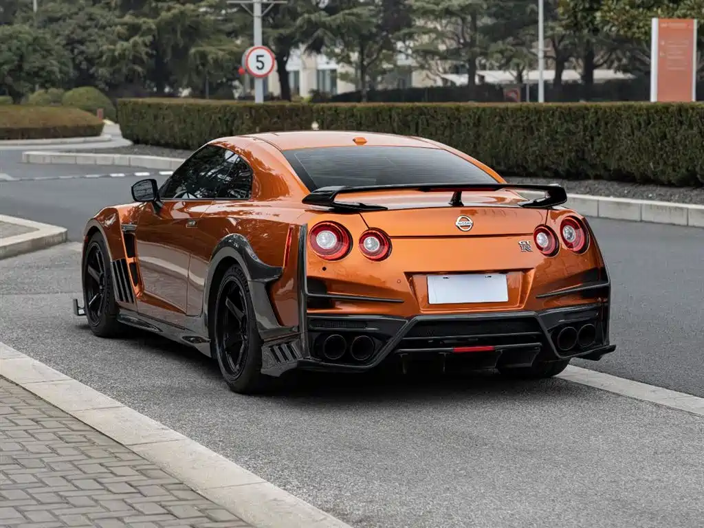 Nissan GT-R 2017 3.8T Flagship Edition фото 6