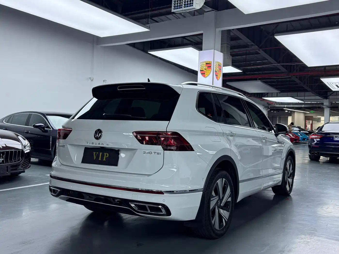 Volkswagen Tiguan L 2023 330TSI Auto 2WD R-Line Premium Edition фото 18