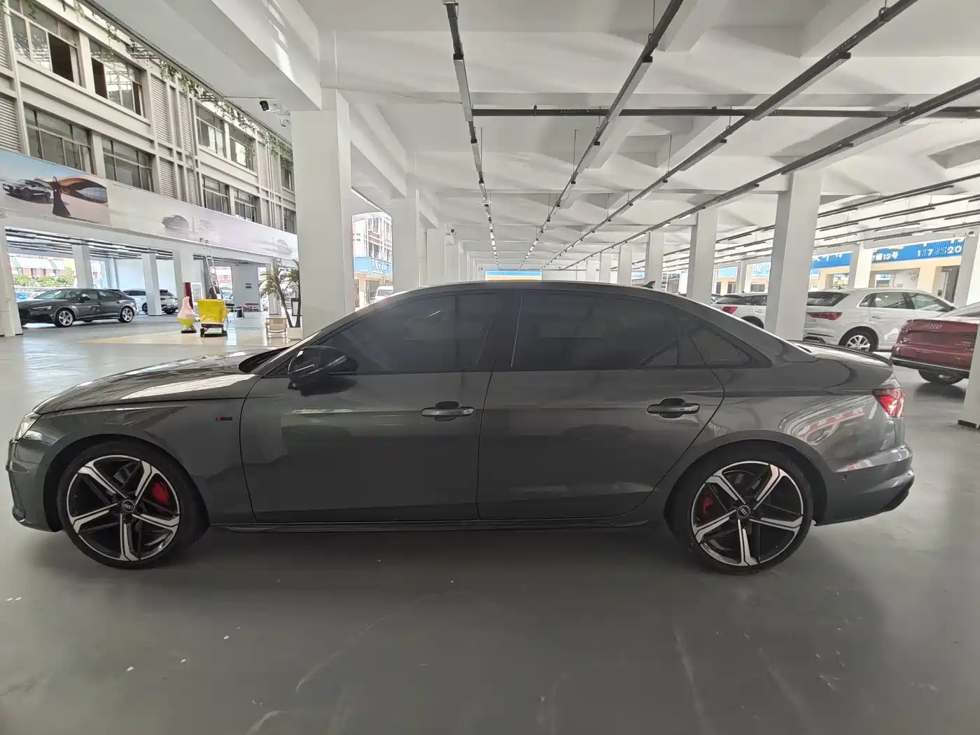 Audi A4L 2022 45 TFSI quattro Premium Dynamic фото 3