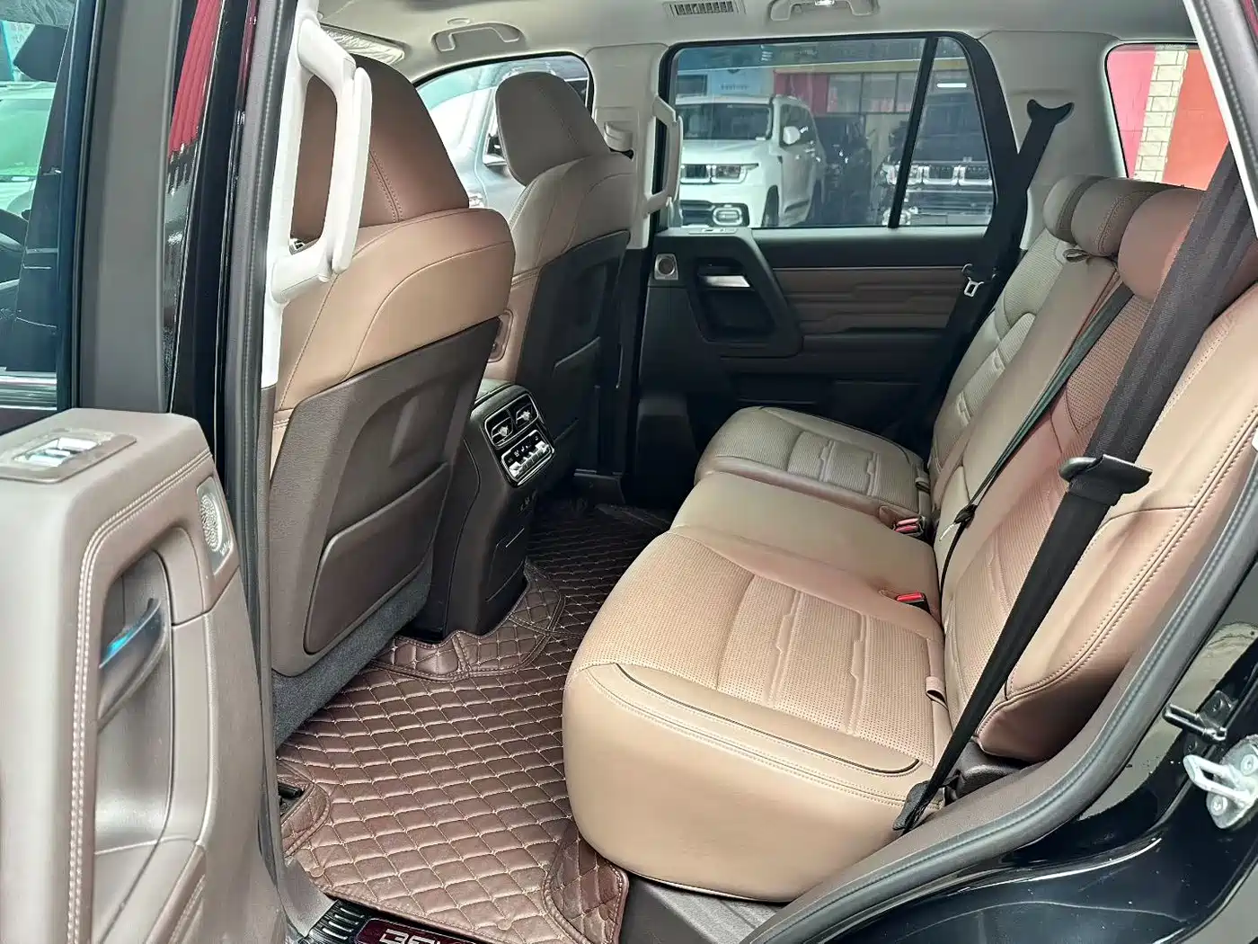 BAIC ORV Beijing Off-Road BJ60 2023 2.0T Long-Range Edition 5-Seater фото 6