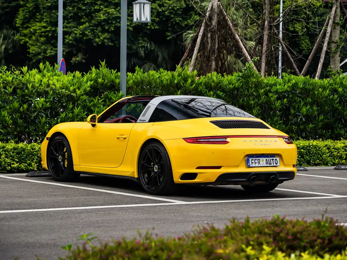 Фото 37 - Porsche 911