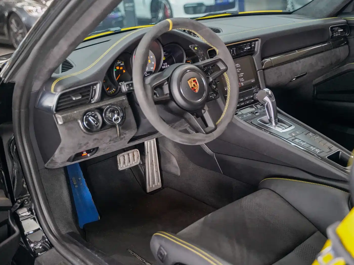 Porsche 911 2018 GT3 RS 4.0L фото 2