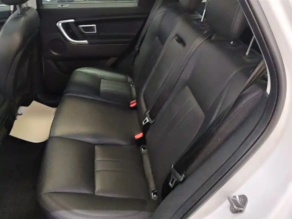 Land Rover Discovery Sport 2018 240PS SE Edition фото 17