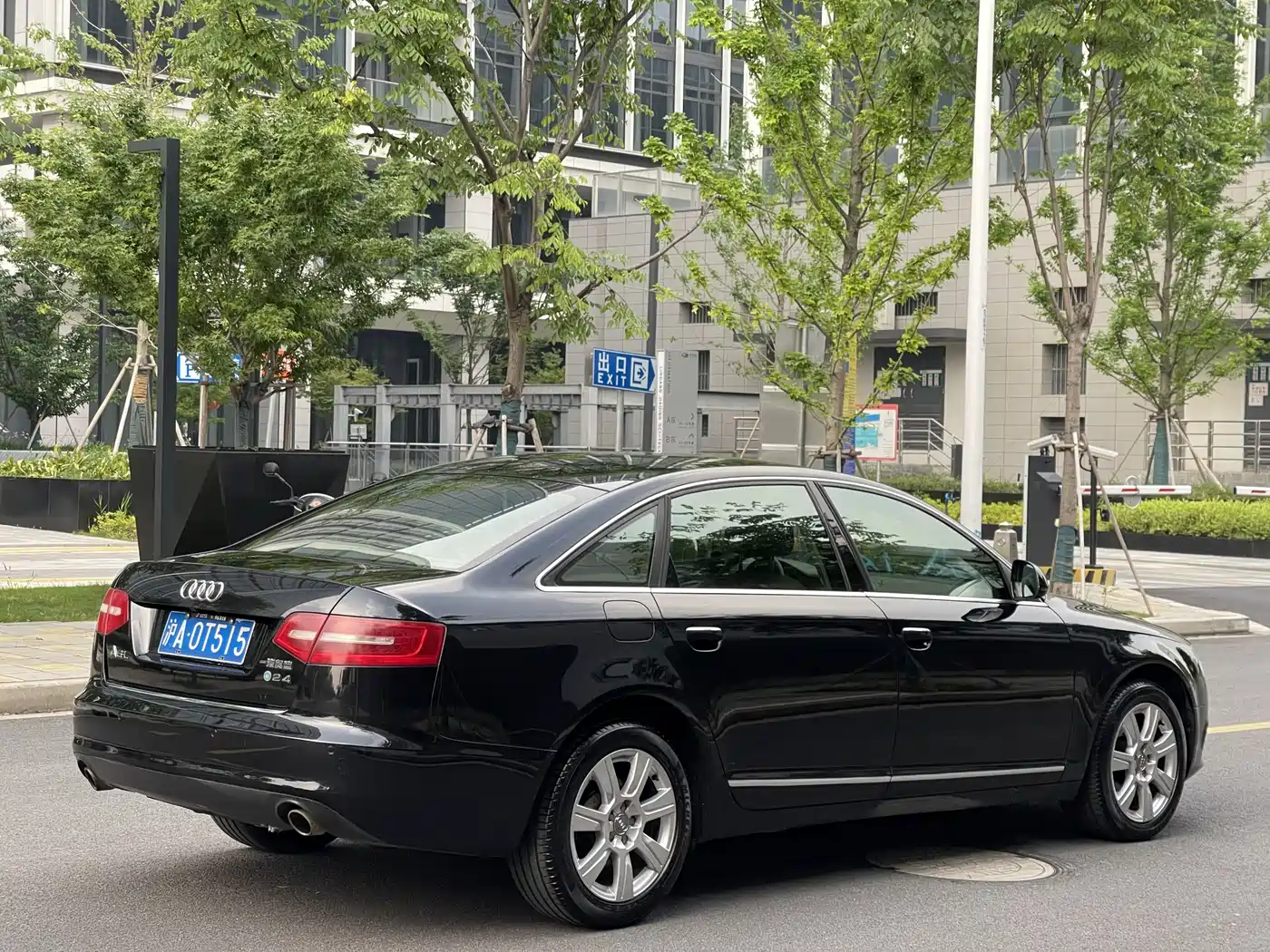 Audi A6L 2011 Model 2.4L Luxury фото 4