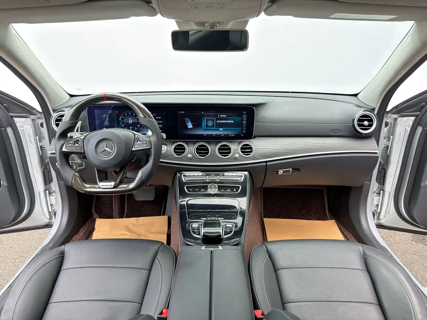 Mercedes-Benz E-Class 2016 E 300 L Sport Fashion Type фото 8
