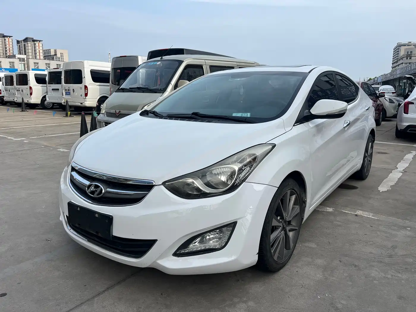 Hyundai Langdong 2015 1.6L Auto Premium