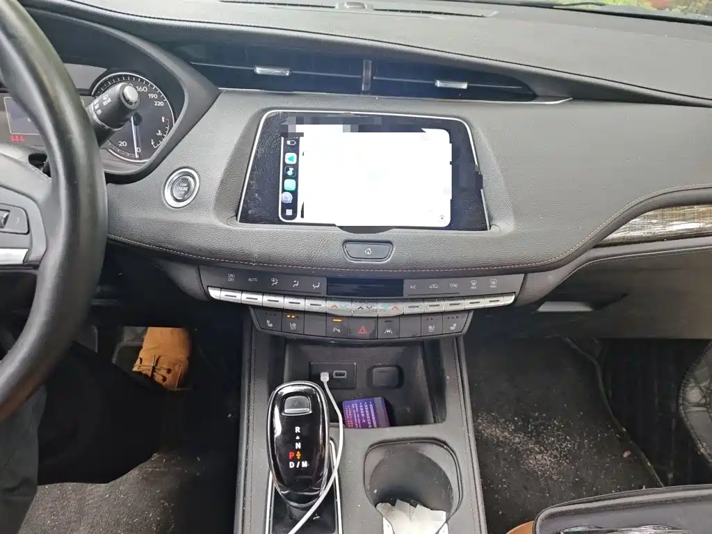 Cadillac XT4 2023 2022 28T FWD Premium