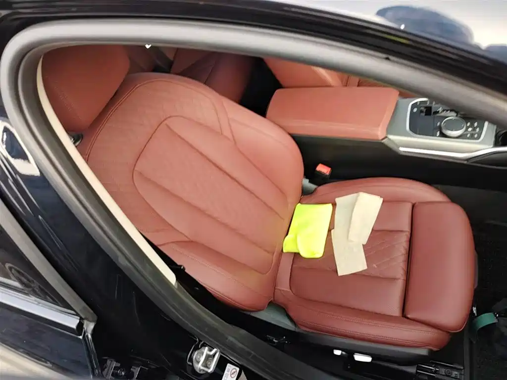 BMW 3 Series 2022 325Li M Sport Shadow Edition фото 25