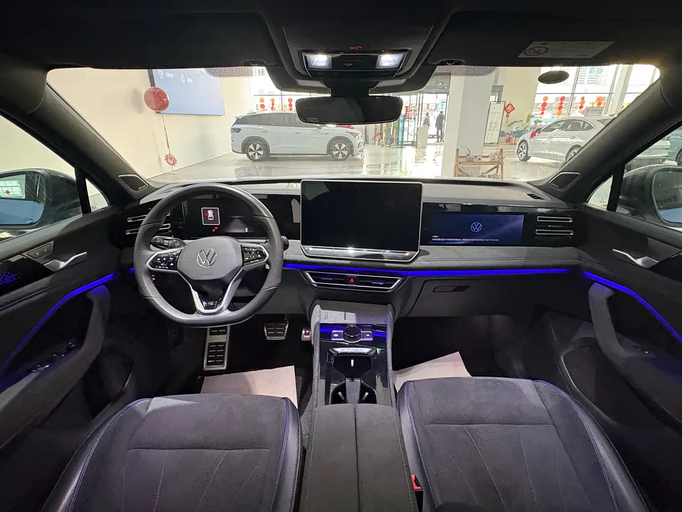 Volkswagen Tiguan L 2026 PRO 380TSI 4WD R-Line Smart Premium Edition фото 7
