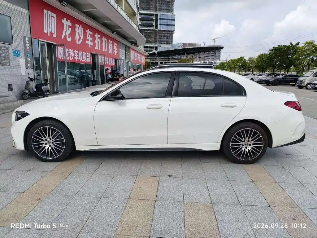 Фото 3 - Mercedes-Benz C-Class