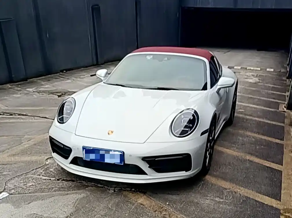 Porsche 911 2023 Targa 4 3.0T