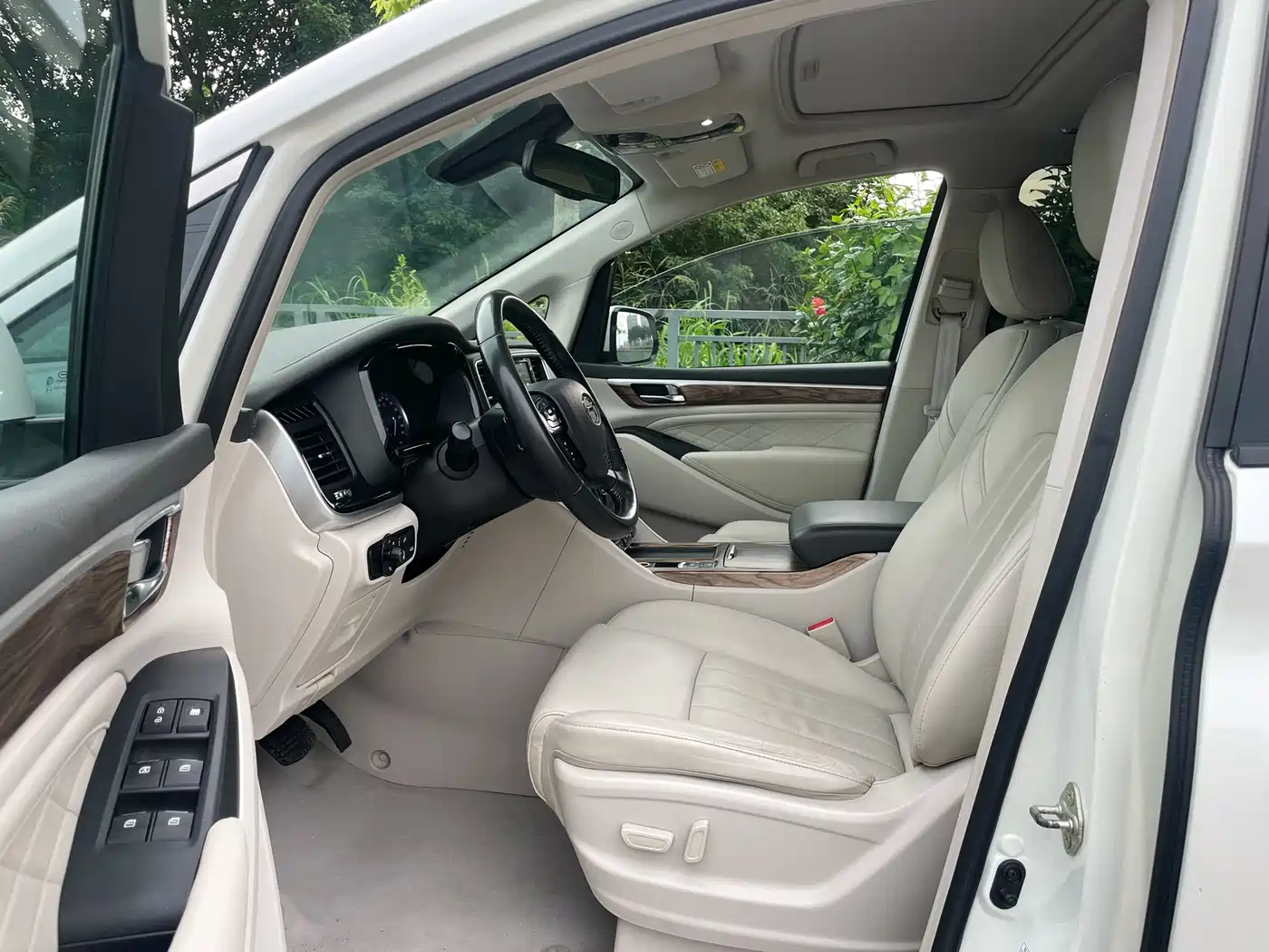 GAC Trumpchi Trumpchi M8 2018 320T Premium Edition фото 14