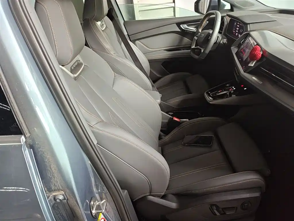 Audi Q4 e-tron 2024 40 e-tron Pioneer Edition фото 25