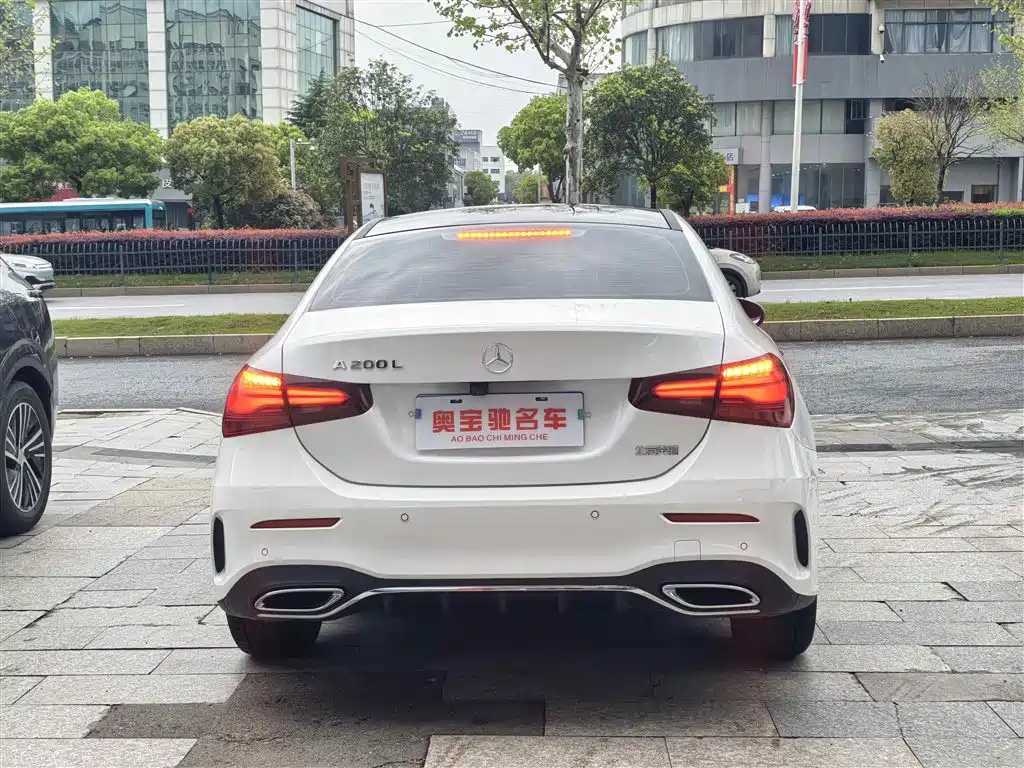 Mercedes-Benz A-Class 2023 A 200 L Fashion фото 8