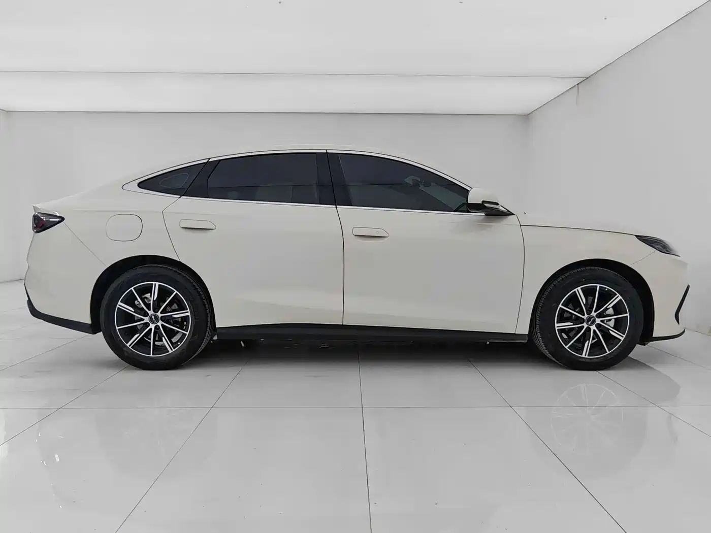 BYD Seal 06 New Energy 2024 DM-i 120KM Honor фото 19