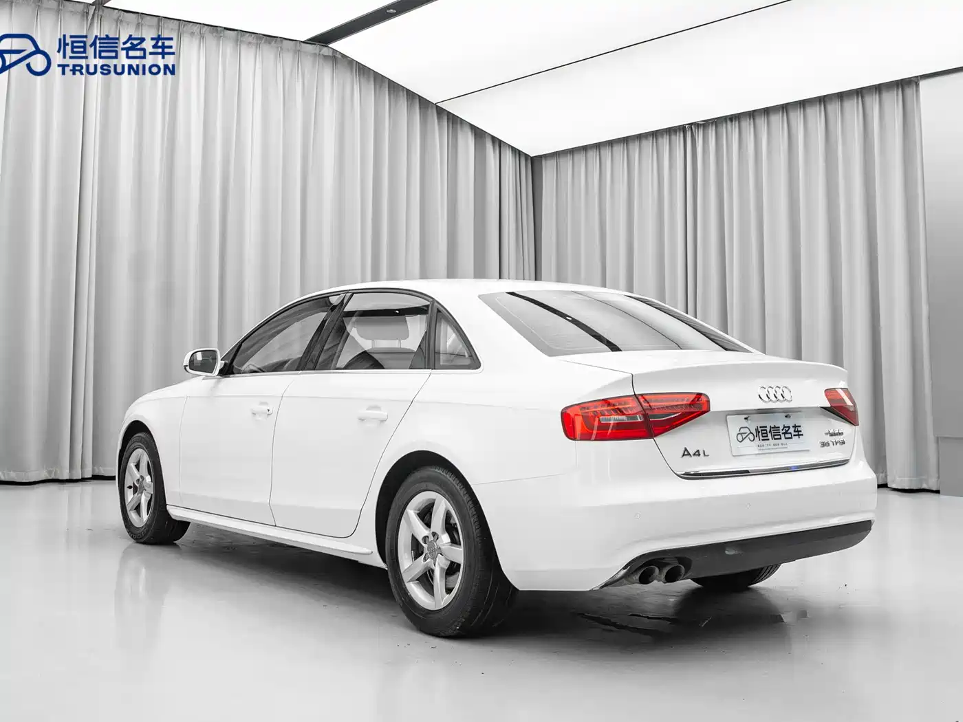 Audi A4L 2013 35 TFSI Automatic Comfort фото 6