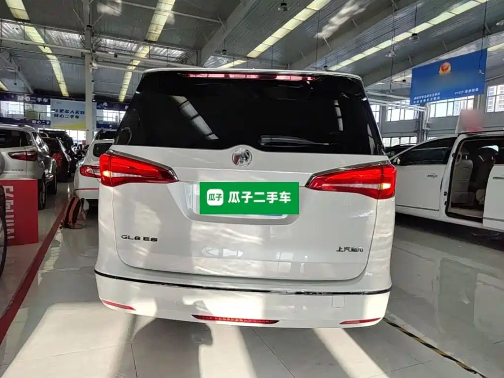 Buick GL8 2017 ES 28T Luxury China V фото 6
