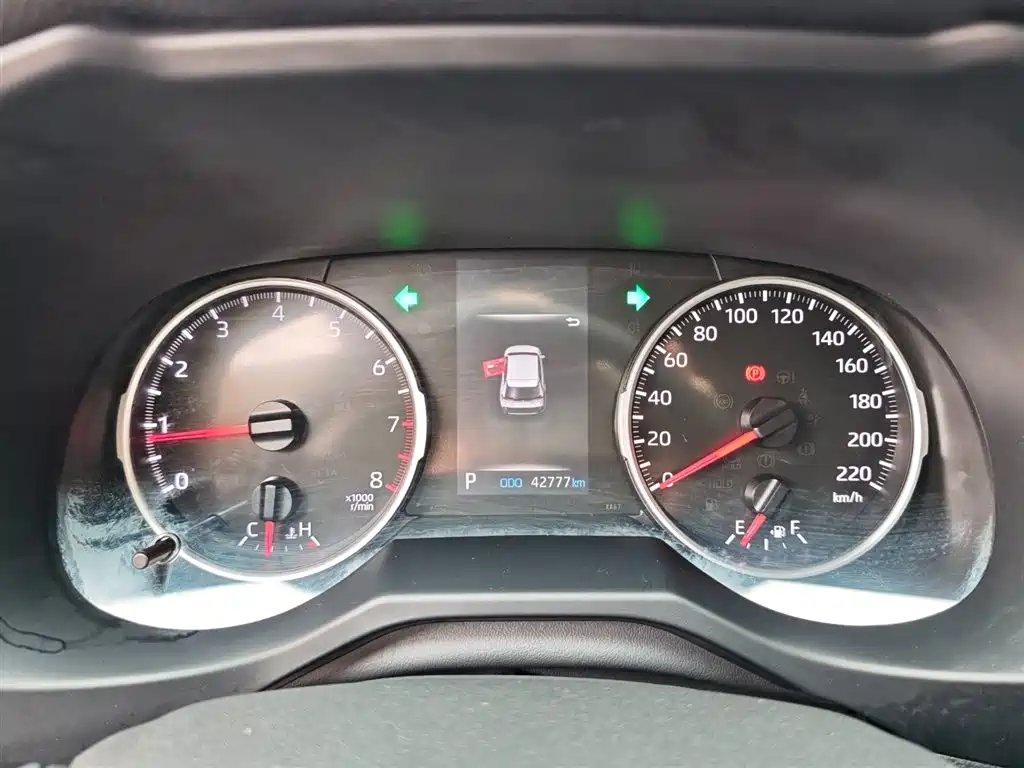 Toyota Wildlander 2022 2.0L CVT FWD Luxury PLUS Edition фото 14