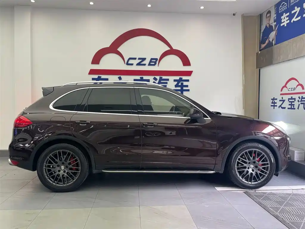 Porsche Cayenne 2011 Cayenne 3.0T фото 8