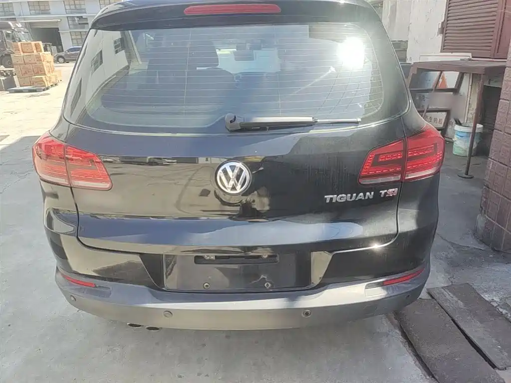 Volkswagen Tiguan 2015 1.8TSI Automatic 2WD Comfortline фото 6