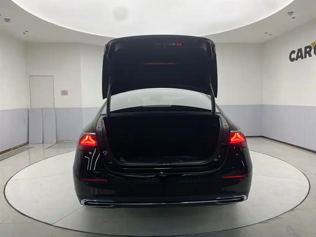 Mercedes-Benz E-Class 2024 Facelift E 300 L Luxury фото 31