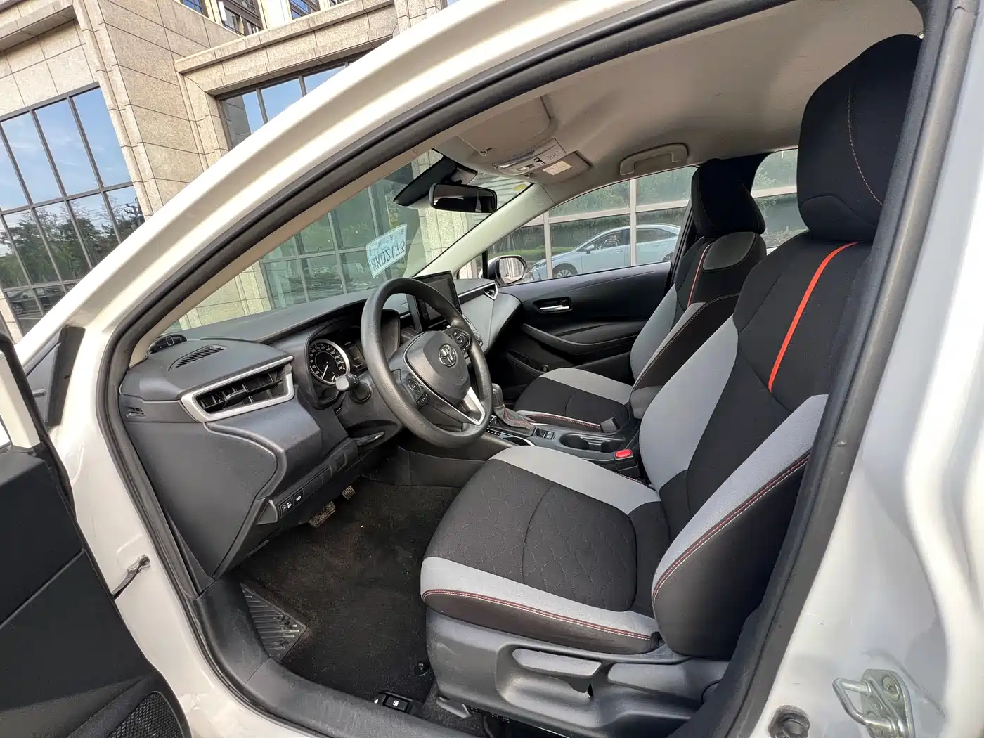 Toyota Corolla 2023 1.2T Pioneer Edition фото 9